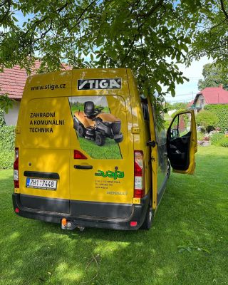 Jedna z našich montáží, pokládání vodiče do betonu. #automower #prace #zahrada